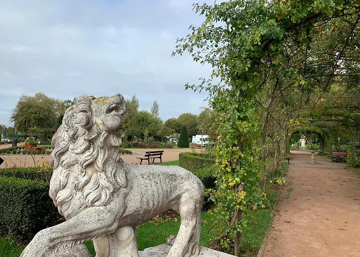 L'ecole Des Demoiselles Bed & Breakfast 3*