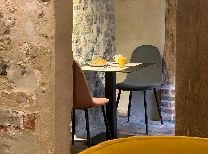 L'ecole Des Demoiselles Honfleur