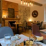 L'ecole Des Demoiselles 4* オンフルール