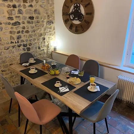 L'ecole Des Demoiselles Bed and breakfast Honfleur