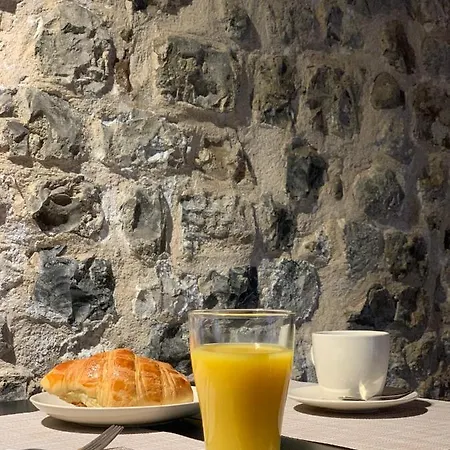 L'ecole Des Demoiselles Honfleur