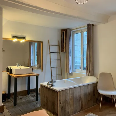L'ecole Des Demoiselles 4* Honfleur