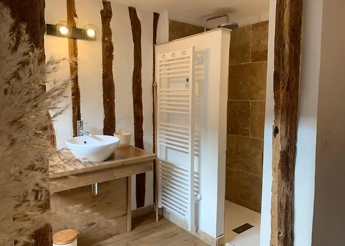 L'ecole Des Demoiselles Bed & Breakfast 4*