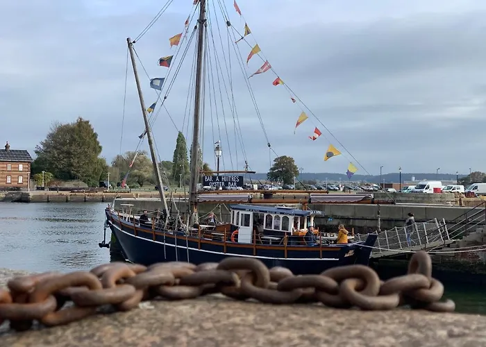 Bed & Breakfast L'ecole Des Demoiselles Honfleur