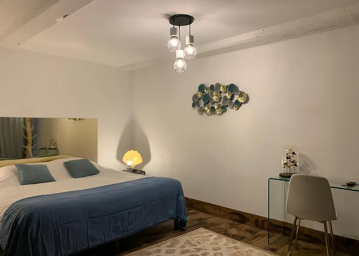 L'ecole Des Demoiselles Honfleur