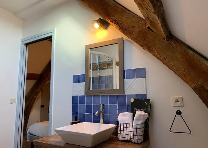 Bed & Breakfast L'ecole Des Demoiselles 3*