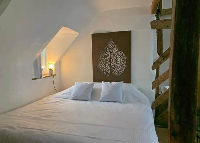 L'ecole Des Demoiselles Bed & Breakfast Honfleur