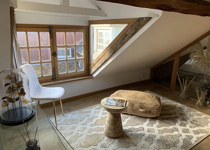 L'ecole Des Demoiselles Honfleur